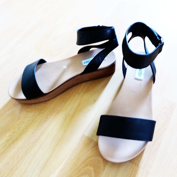 gaiya wedge sandal